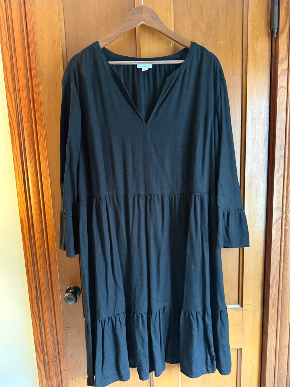 J. Jill Black Flowy Tiered V-Neck Dress